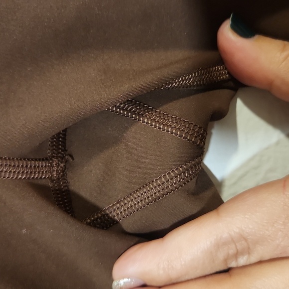 Lululemon Wunder Train High-Rise Shorts Size 2 – Fast Drying, Comfy & Cute! - Picture 5 of 10